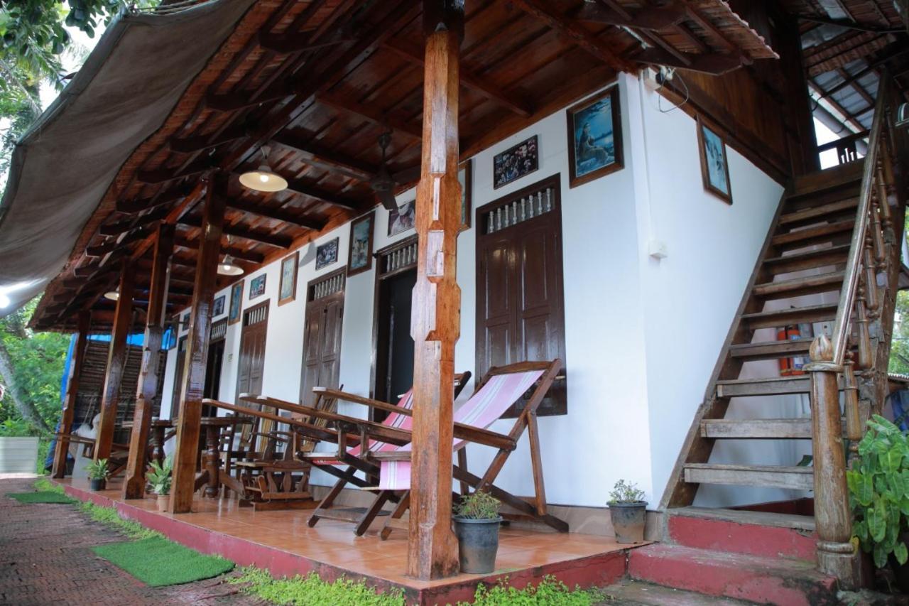 Malayalam Lake Resort Alappuzha Exterior photo